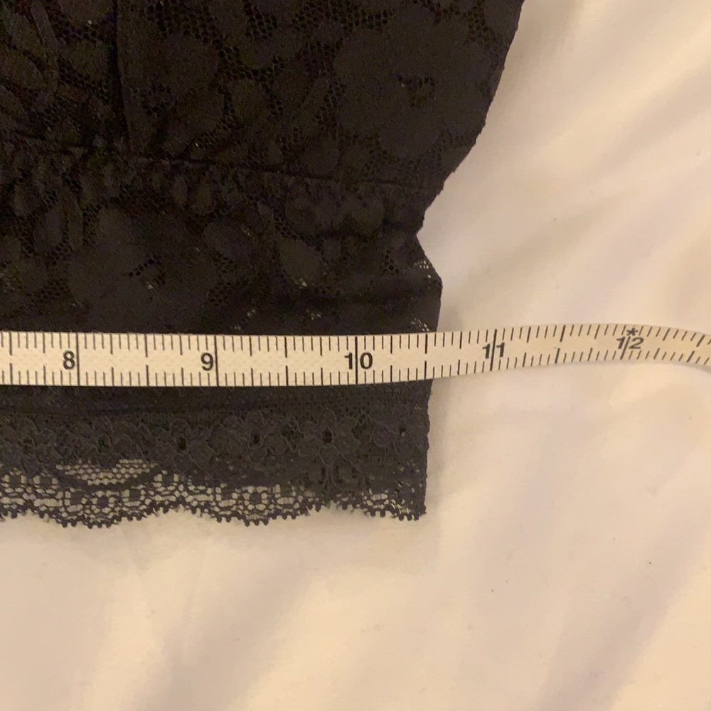 💙bundle💙Gilly Hicks bralettes - Picture 8 of 9